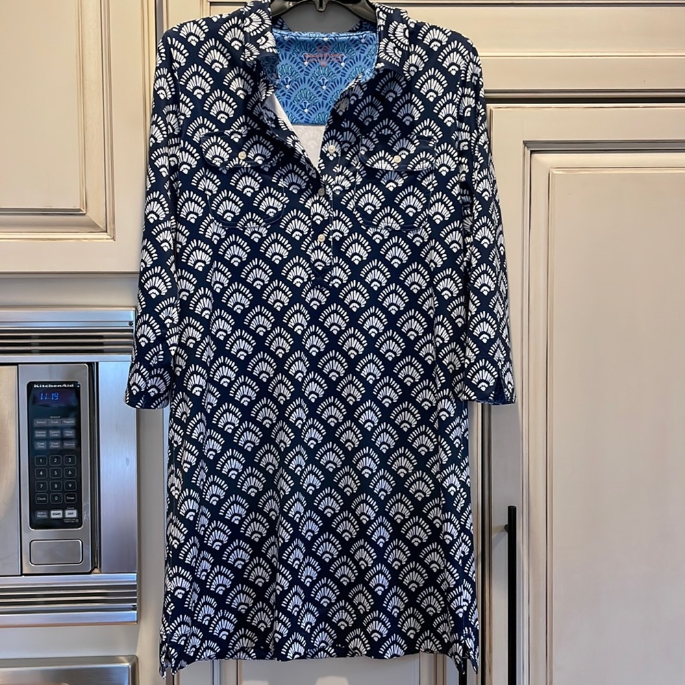 Vineyard vines dress size medium navy white